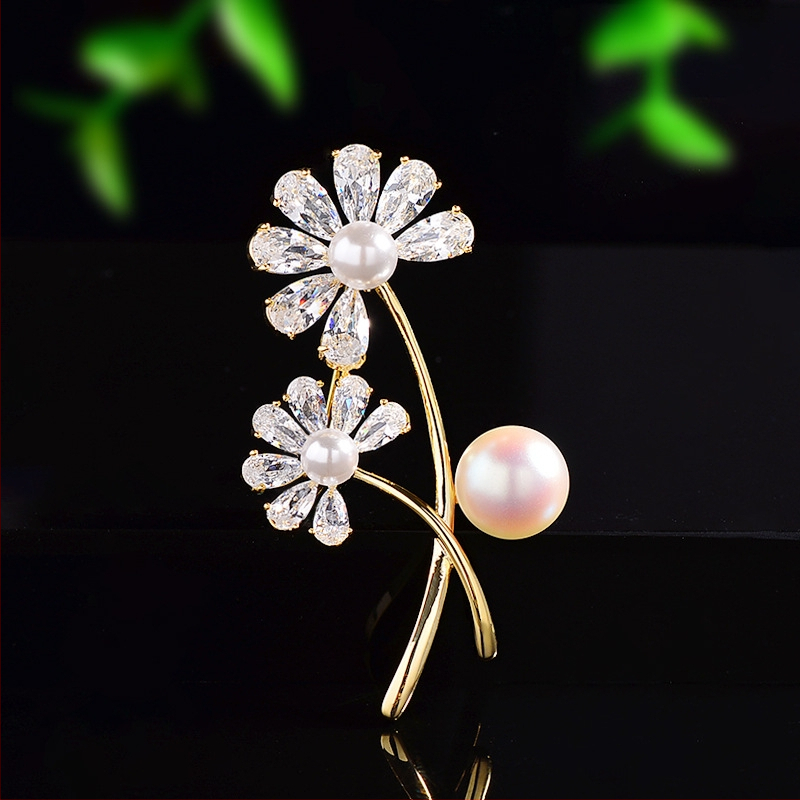 Gėlių formos segė, varis, elektroplatinimas, elegantiška (Medžiaga: Varis; Forma: Gėlė; Procesas: Elektroplatinimas)