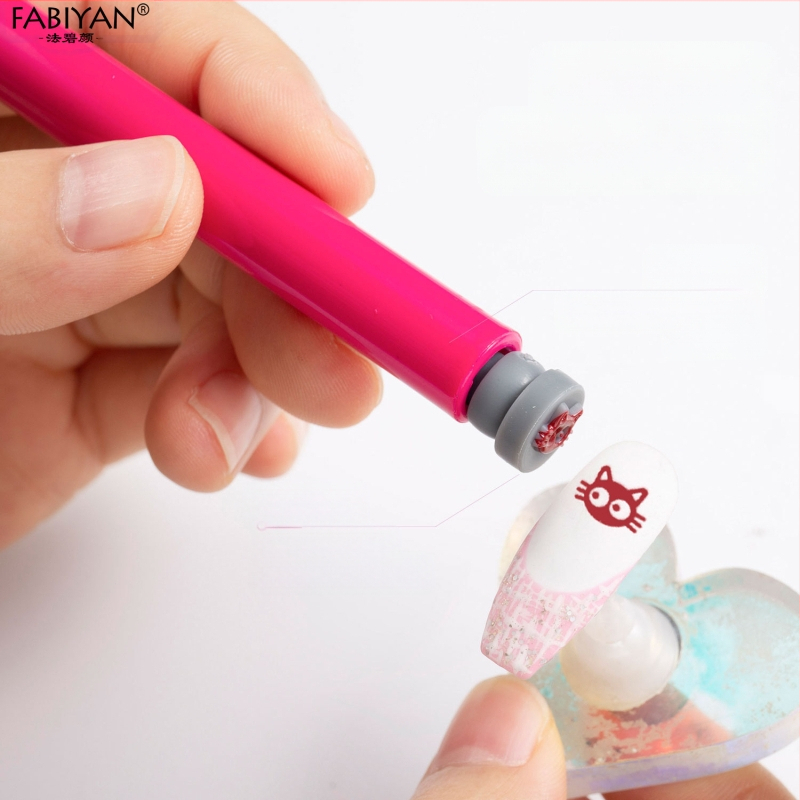 Set de ștampilare unghii cu 48 capete din silicon înlocuibile — Motive fluture și floare; Material plastice; Greutate netă 75–80 g