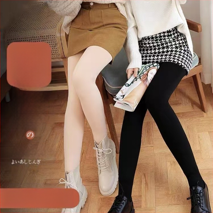 Velūrinės formuojančios pėdkelnės, vidutinio storio, 70–80% poliesterio, fleece pamušalas