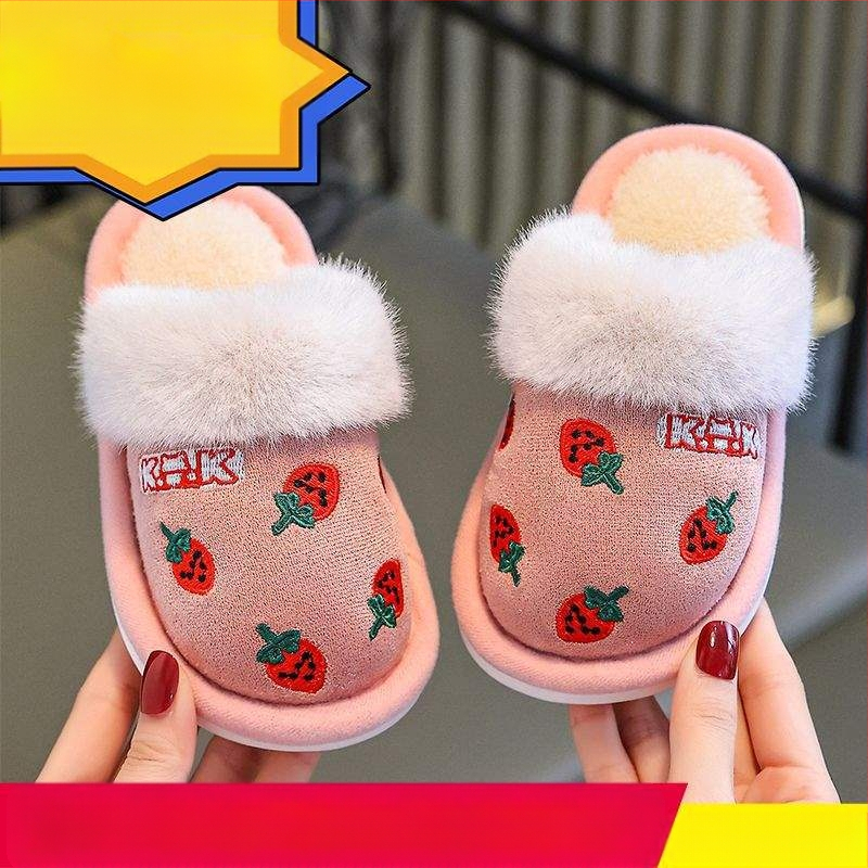 Παιδικές παντόφλες για κορίτσια με σχέδιο φράουλας σε καρτούν, αντιολισθητική σόλα PVC, μαλακές και ελαφριές, για φθινοπωρινή–χειμερινή χρήση στο σπίτι