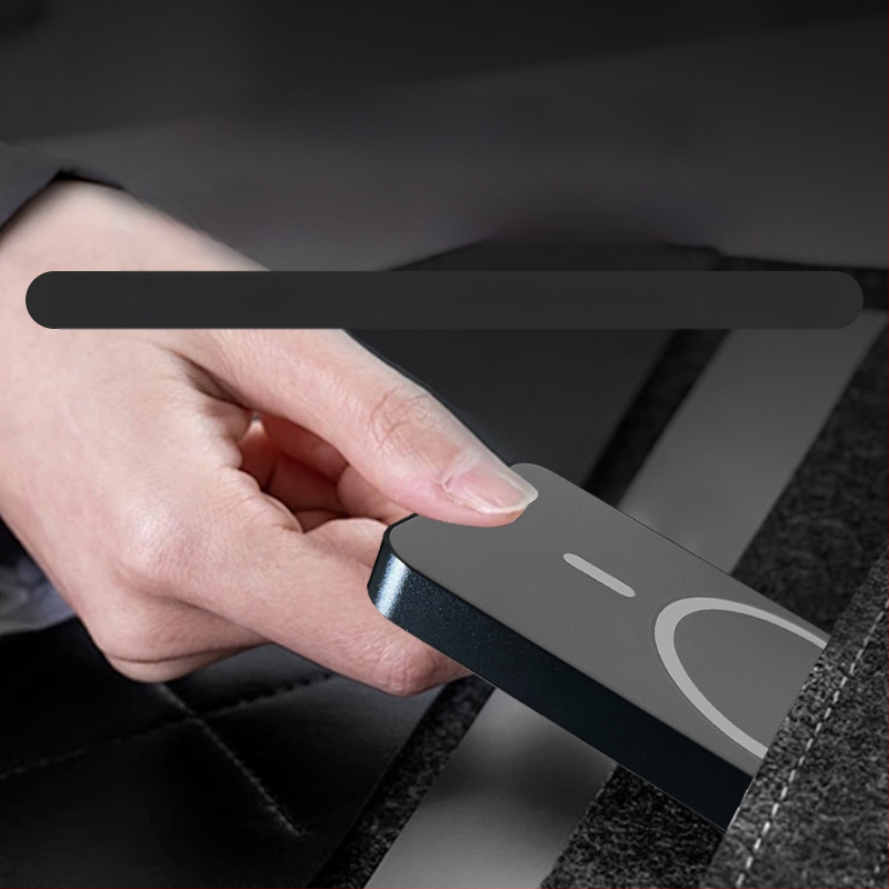 Magnetska bežična Power Banka – 5000mAh, 20W brzo punjenje, QC2.0, Li-Polimer baterija, kućište od legure