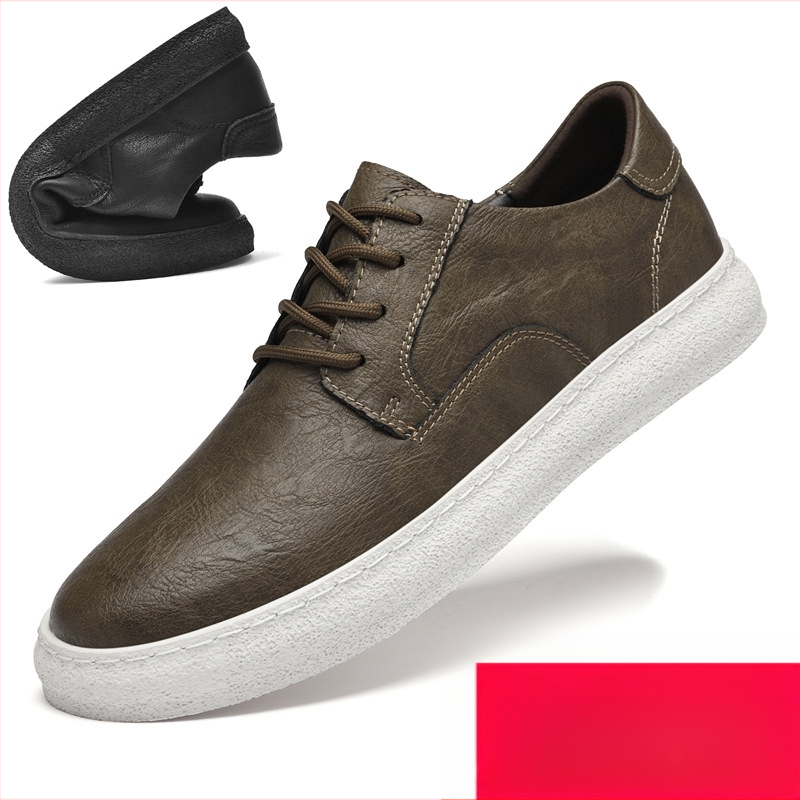 Ανδρικά αθλητικά παπούτσια: επάνω μέρος από δίστρωτο δέρμα αγελάδας, διαπνοή, χαμηλό προφίλ, εσωτερική αύξηση ύψους, κλείσιμο με κορδόνια, συνθετική σόλα