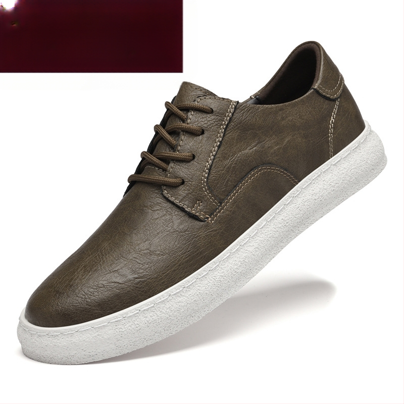 Ανδρικά αθλητικά παπούτσια: επάνω μέρος από δίστρωτο δέρμα αγελάδας, διαπνοή, χαμηλό προφίλ, εσωτερική αύξηση ύψους, κλείσιμο με κορδόνια, συνθετική σόλα