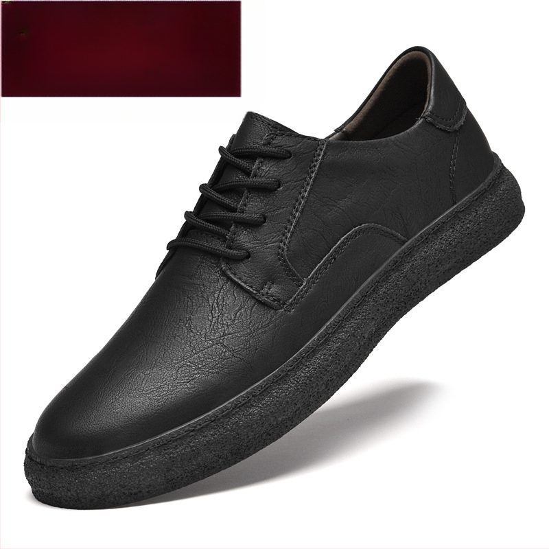 Ανδρικά αθλητικά παπούτσια: επάνω μέρος από δίστρωτο δέρμα αγελάδας, διαπνοή, χαμηλό προφίλ, εσωτερική αύξηση ύψους, κλείσιμο με κορδόνια, συνθετική σόλα