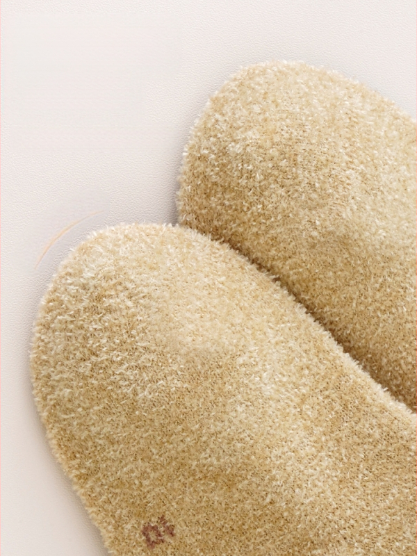 Vaikų kojinės žiemai su fliso viduje, storu šilumos sluoksniu, ilgą vamzdelio dizainu, kvėpuojančios ir prakaitą sugeriančios, karikatūrų raštas