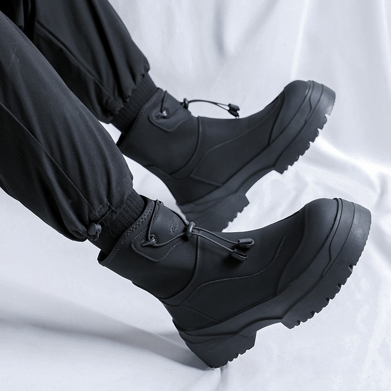 Férfi Martin csizma, téli fleece-belelt, magas felső rész, mikrofibőr felsőrész, gumírozott talp, fűző nélküli