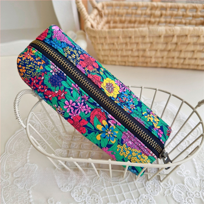 Roku darbs zīmēšanas somiņa, kokvilnas un lina audums, sievietēm vērsts stils