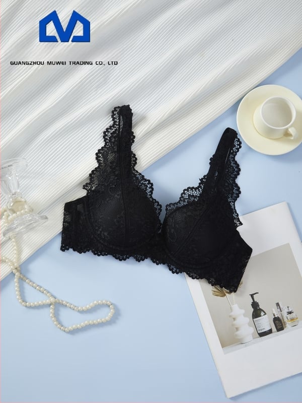 MUWEI Krūšturis ar stienīti un mežģīņu, 3/4 kauss, noņemamas siksniņas, aizmugurējā divu rindu aizdare, push-up, elpojošs atbalsts