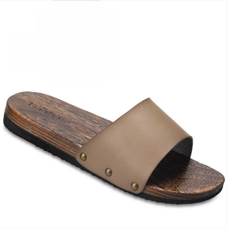 Férfiaknak szánt slide szandálok mikroszálas bőr felsőrésszel, fa talppal, nyitott hátsó résszel