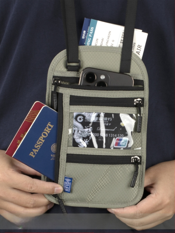 QISE RFID θήκη διαβατηρίου με χιαστό ιμάντα – Αντικλοπή, Αδιάβροχη, Φθορ-Ανθεκτική, Νάιλον επένδυση, Για άνδρες, Θήκη διαβατηρίου και ταυτότητας, Θήκη ταξιδιωτικών εγγράφων, Σταθερό λογότυπο