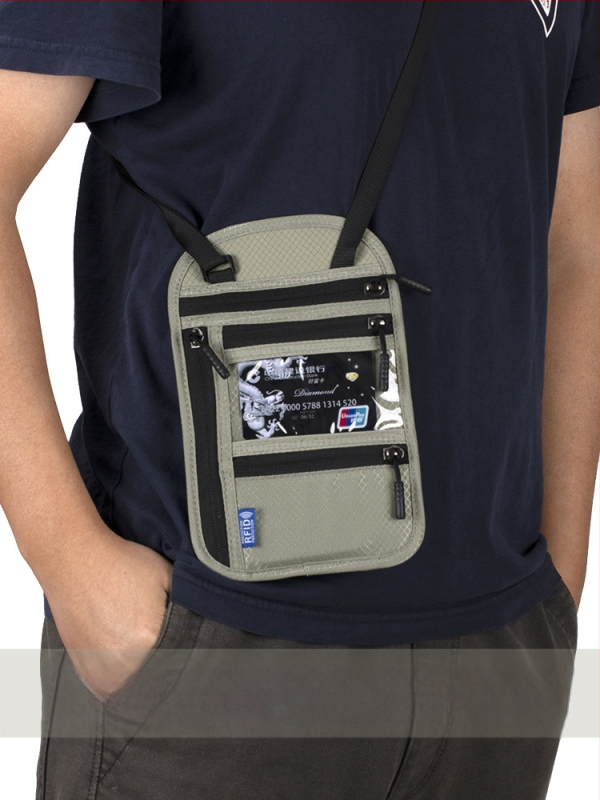 QISE RFID θήκη διαβατηρίου με χιαστό ιμάντα – Αντικλοπή, Αδιάβροχη, Φθορ-Ανθεκτική, Νάιλον επένδυση, Για άνδρες, Θήκη διαβατηρίου και ταυτότητας, Θήκη ταξιδιωτικών εγγράφων, Σταθερό λογότυπο