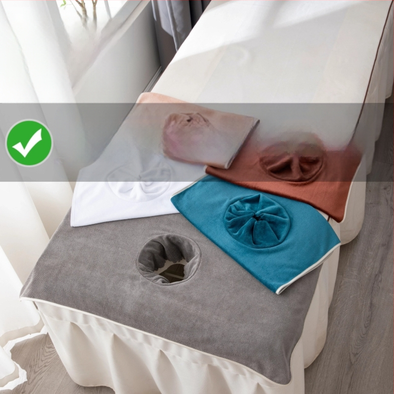 Μικροϊνές πετσέτα καθαρισμού με οπές για στρώσιμο κρεβατιού και μασάζ; 140 g; απορροφητικότητα 0–5 s; απλή ύφανση