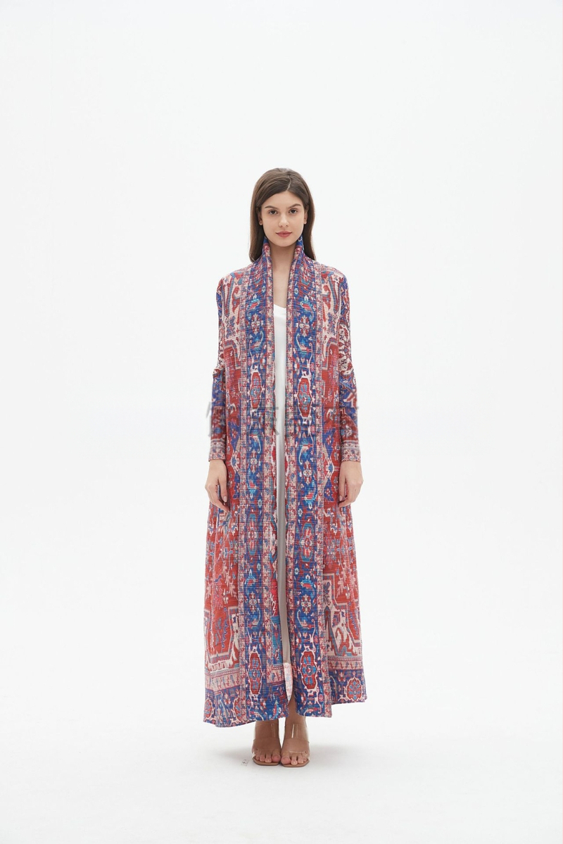 Sievietes garā abaja ar ziedu izšuvumu, crinkle tekstūra, poliesteris, garas piedurknes