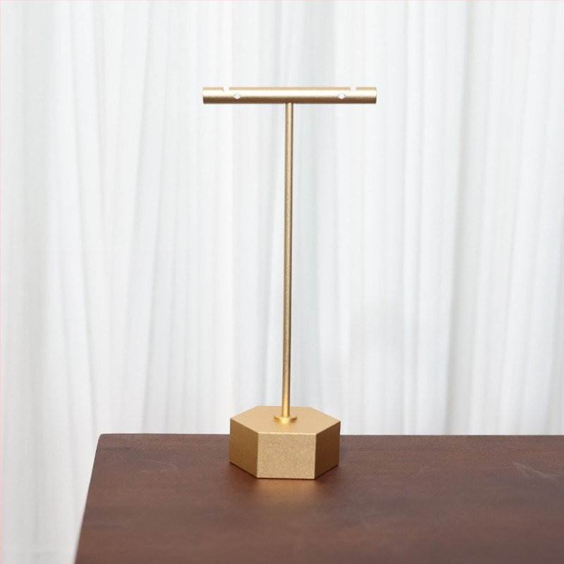 Fülbevaló kiállító állvány, fém, egy darabból álló modell, csempe-stílusú felület, spray-műanyag bevonattal