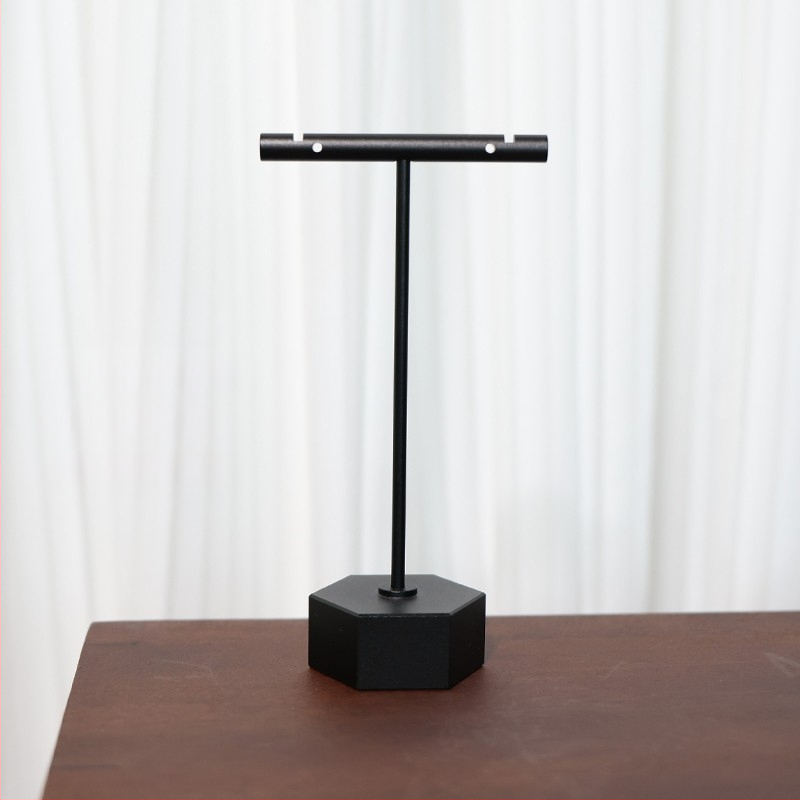 Fülbevaló kiállító állvány, fém, egy darabból álló modell, csempe-stílusú felület, spray-műanyag bevonattal