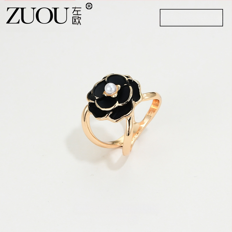 Segė su mazgu kampu, keturių lapų dobilo žiedas daugiafunkciam naudojimui, šilko šalikui sagtis (Pavasaris 2025)