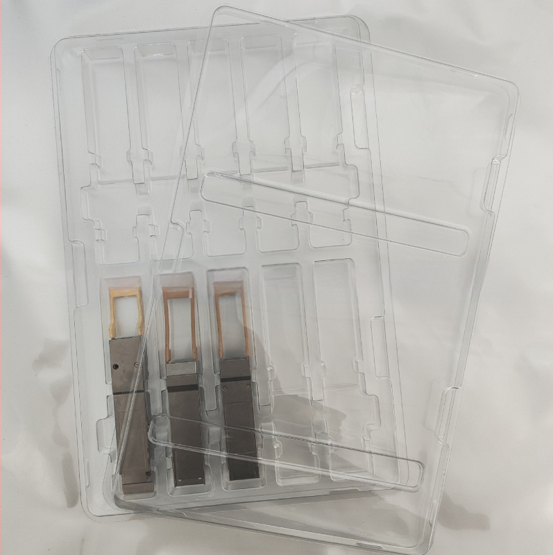 QSFP optični modul — blister kutija za 10 komada (Kod proizvoda: Qsfp10; Materijal: PET; Debljina stijenke: 0.7; Unutarnji Ø: 19; Vanjski Ø: 128)