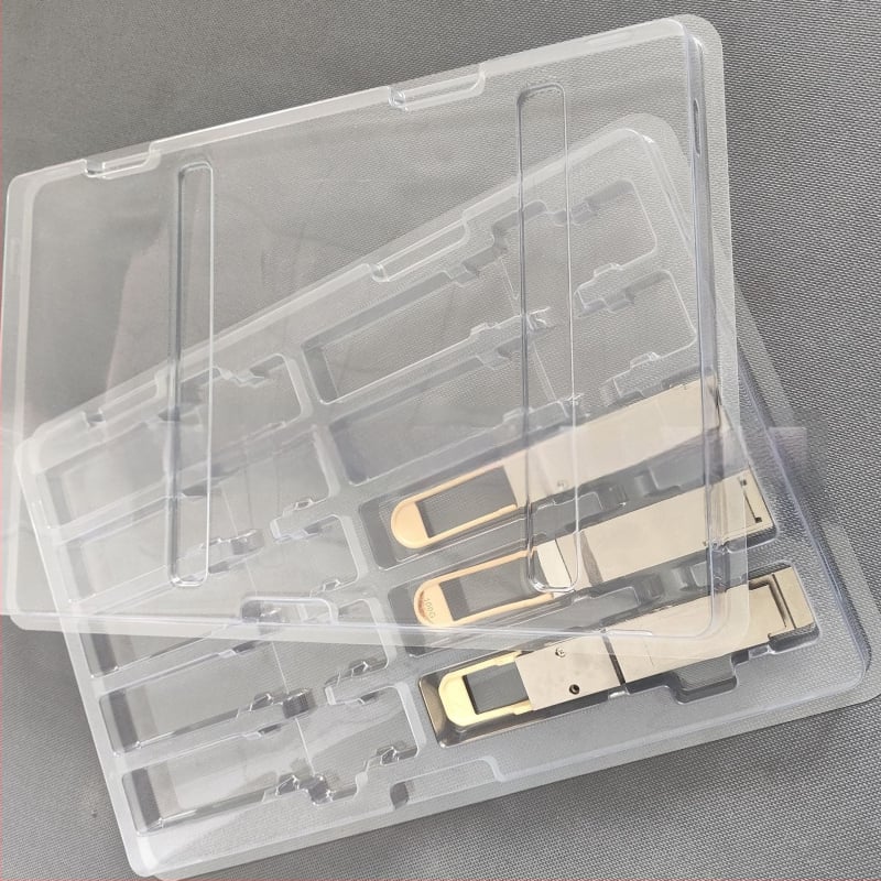 QSFP optični modul — blister kutija za 10 komada (Kod proizvoda: Qsfp10; Materijal: PET; Debljina stijenke: 0.7; Unutarnji Ø: 19; Vanjski Ø: 128)