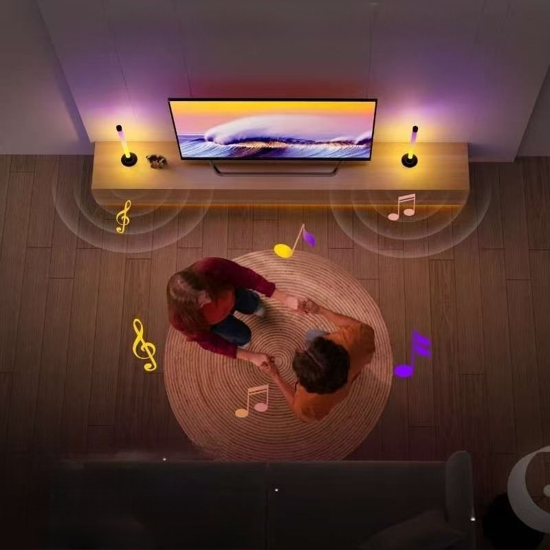 Ambijentalna svjetiljka sa zvučnom aktivacijom i upravljanjem putem aplikacije, USB napajanje, podni dizajn, model 003