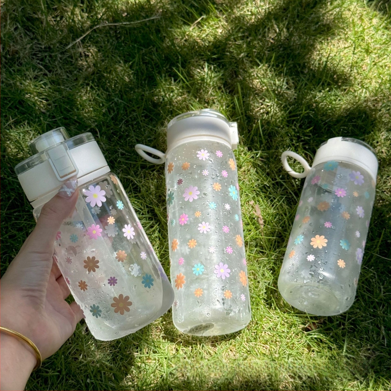 Plastični tumbler za vodu s poklopcem protiv propuštanja, cvjetni uzorak, PC materijal, korejski stil s trakom za nošenje
