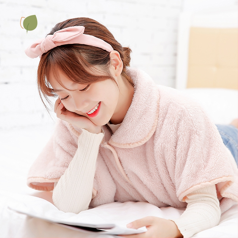 Šalles-pelerīna no jēra vilnas rudens–ziemas siltumam, vienkrāsains raksts, warp adīts audums, saglabā siltumu