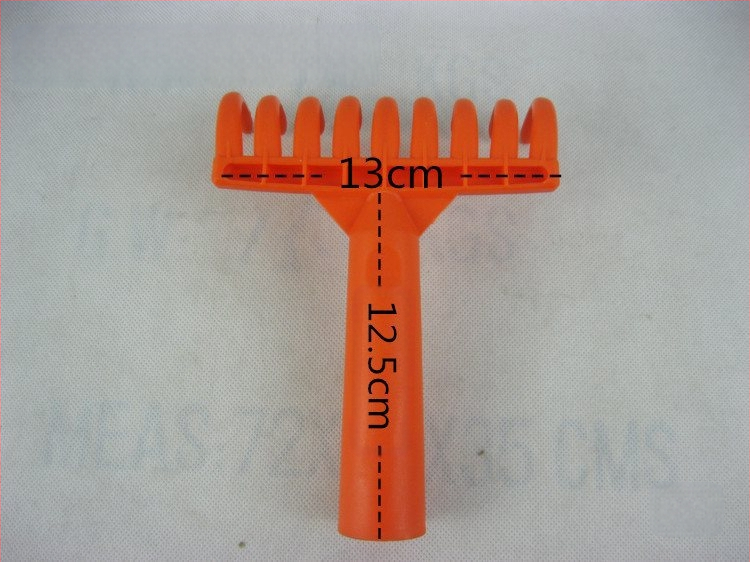 Műanyag kilencfogú gereblye, többfunkciós, kézi kerti eszköz