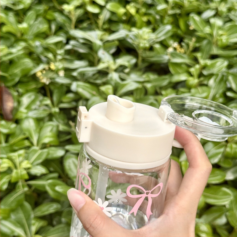 Plastična čaša za vodu, velika kapaciteta, moderni minimalistički dizajn, otisak margarete, vodonepropusna i otporna na curenje