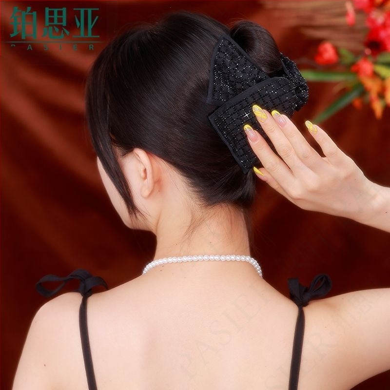 Gripper matu sprādzes ar mākslīgajiem kristāliem — tauriņš stils, oriģināls dizains, Seiko apdare, sievietēm