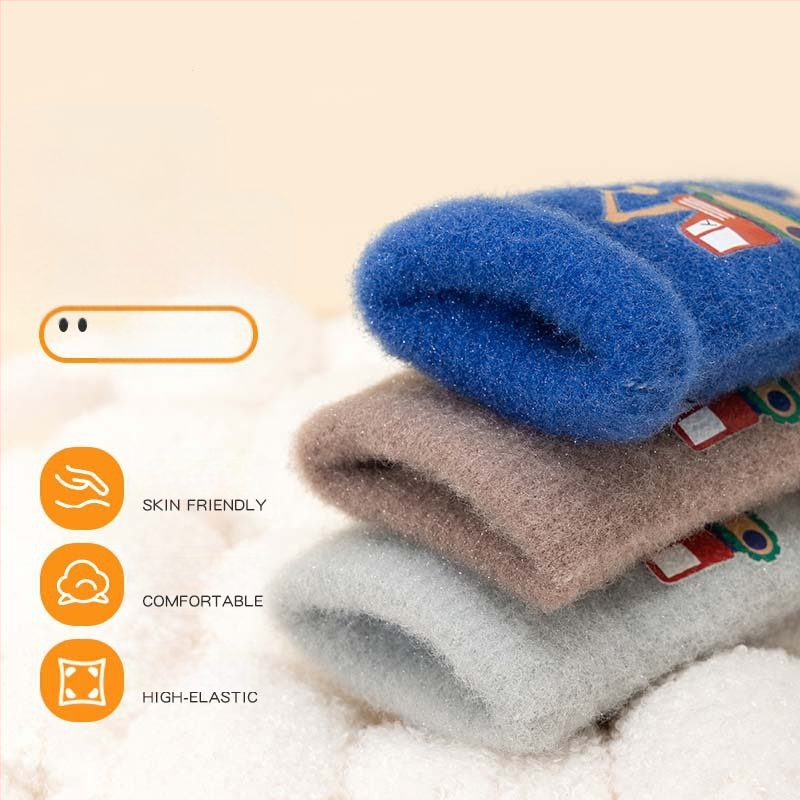 Adīti bērnu pirkstu cimdi – karikatūrais ekskavators, silts, druka, vecums 5–12 gadi