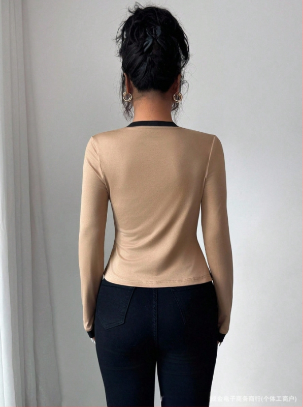 Moterų patchwork dviejų dalių komplektas: marškiniai ir kelnės, lininės-kokvilnės mišinys, 3/4 rankovės, 3/4 ilgio kelnės, vasara 2024