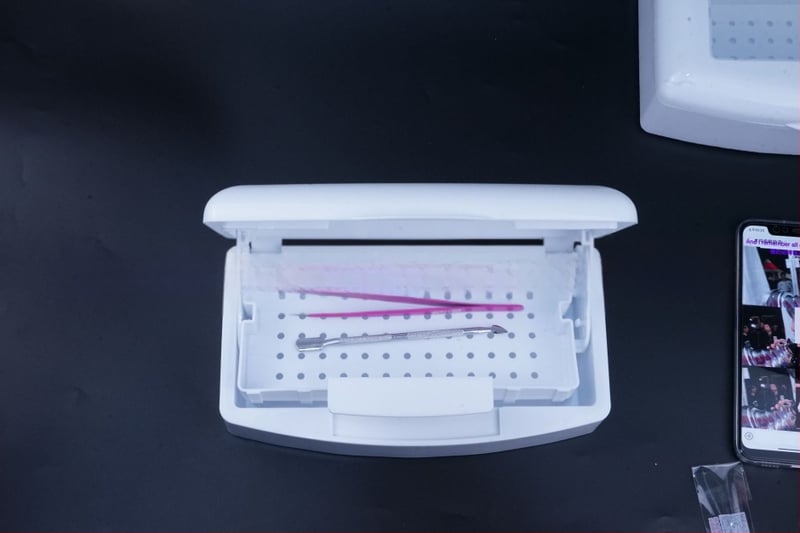 Manikīra instrumentu dezinfekcijas kārba, modelis: Dezinficēšanas kārba, Neto saturs: 0.5