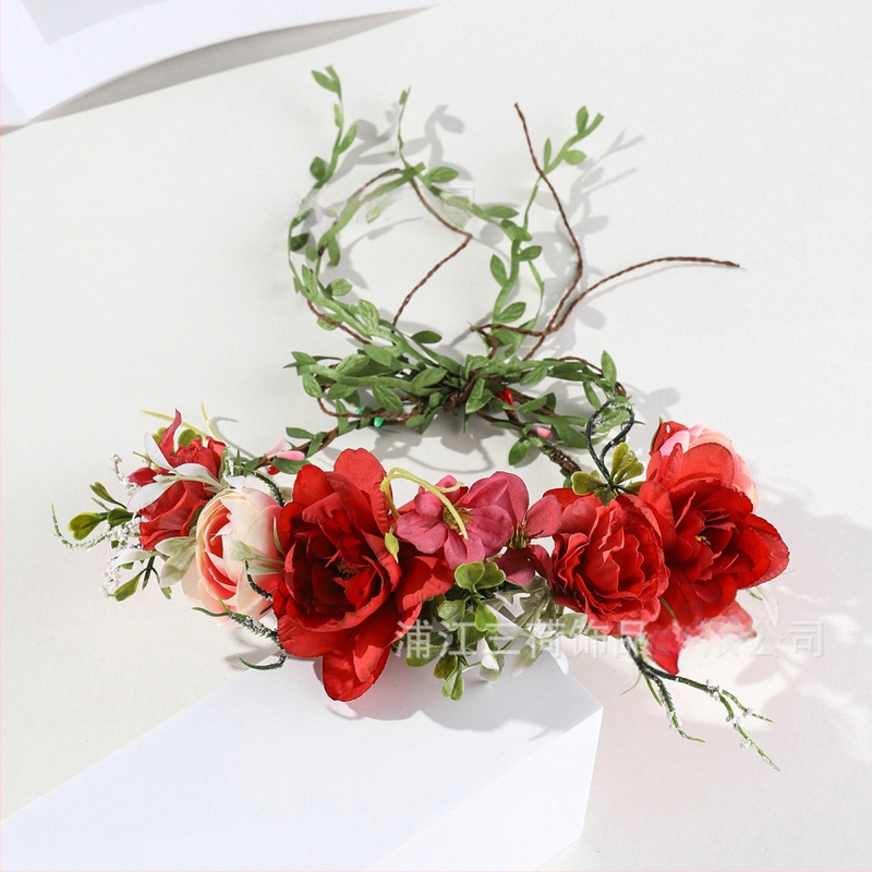 Käsitöö boheemne juuksekroon tekstiil-lilledega lastele