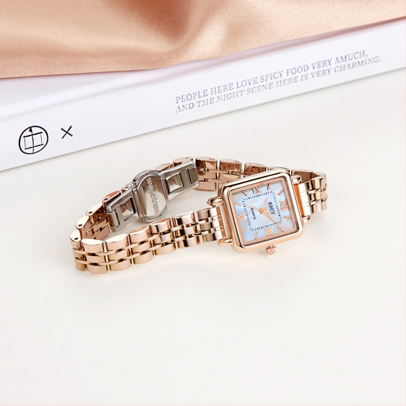 Naiste ruudukujuline käekell - Kvartsliikumine, 24-tunnine indikaator, terasest rihm, segukorpus, veekindlus 10 m