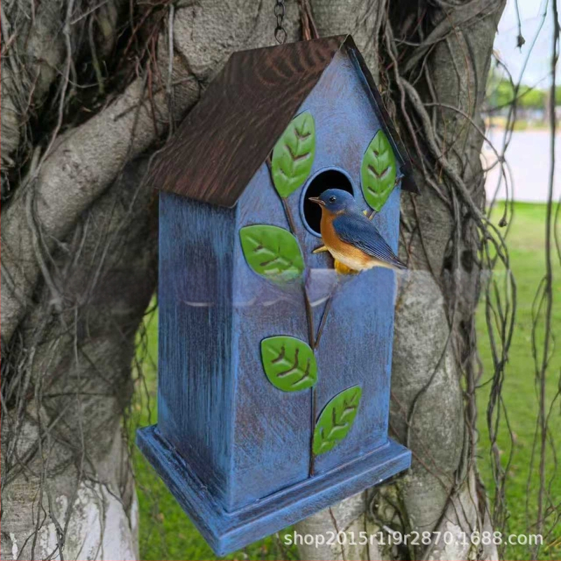 Metallist linnumaja, geomeetriline kuju, kaasaegne minimalistlik stiil, Craftsmanship kaubamärk, mudel 666888