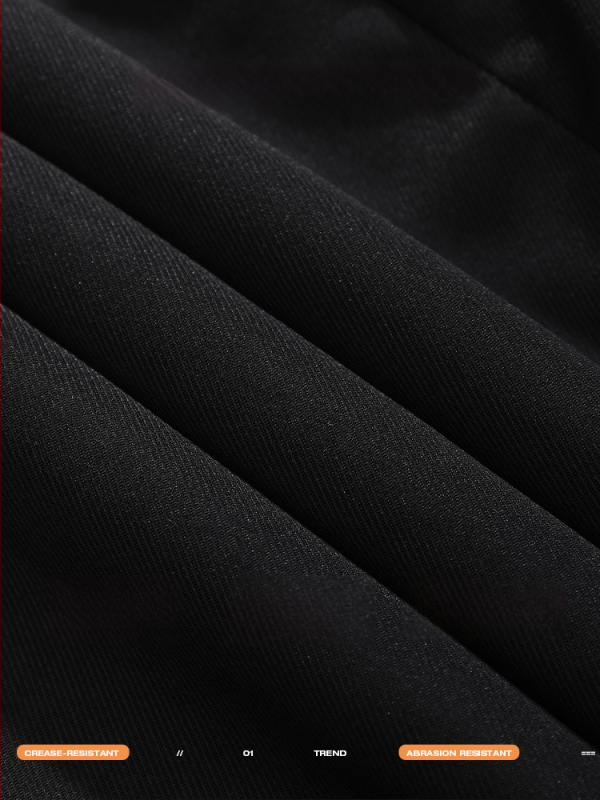 Sportlikud igapäevased püksid patchwork’i ja triipudega, 100% polüester, hingavad ja kortsuvabad, keskjooneline vöökoht, sirge lõige