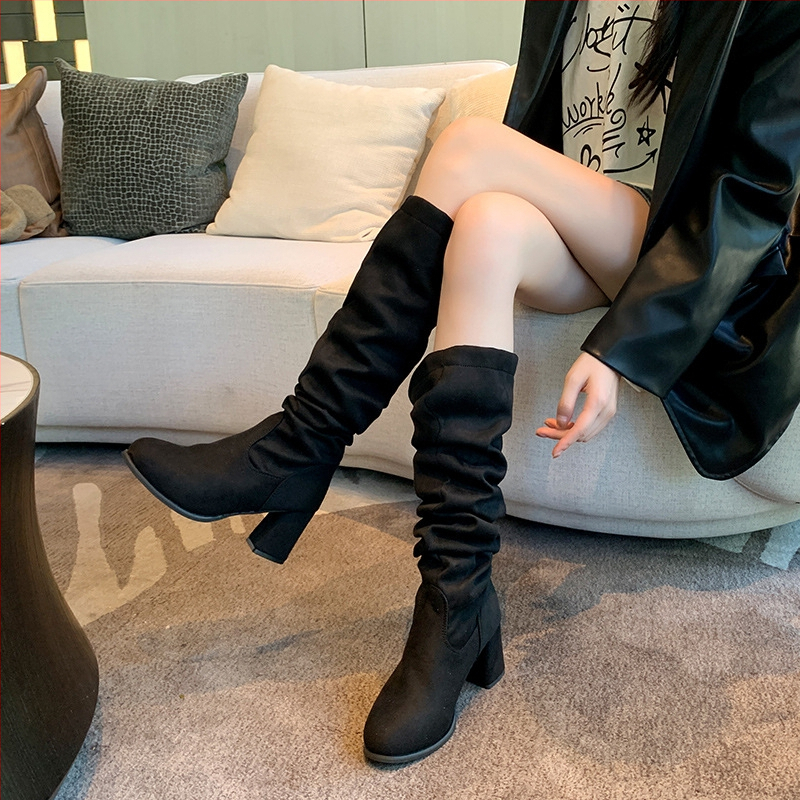 Naiste moodne veluurist ülemisega üle põlve saapad, paks kand, ümmarguse varba, tagant paeltega