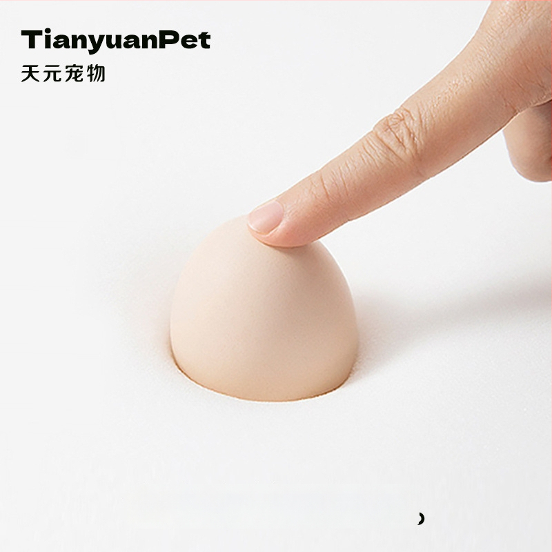 Kvadriline kassipesa, kõikide hooajate jaoks osaliselt suletud kodu, kangas