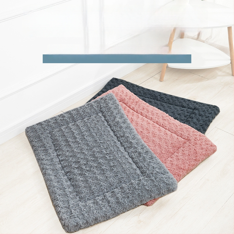 Kahepoolne plüüsist koera pesa — pehme voodi sügis-talveks (Materjal: Kangas; Kategooria: Koduloomade pesa; Sobib: Koer)