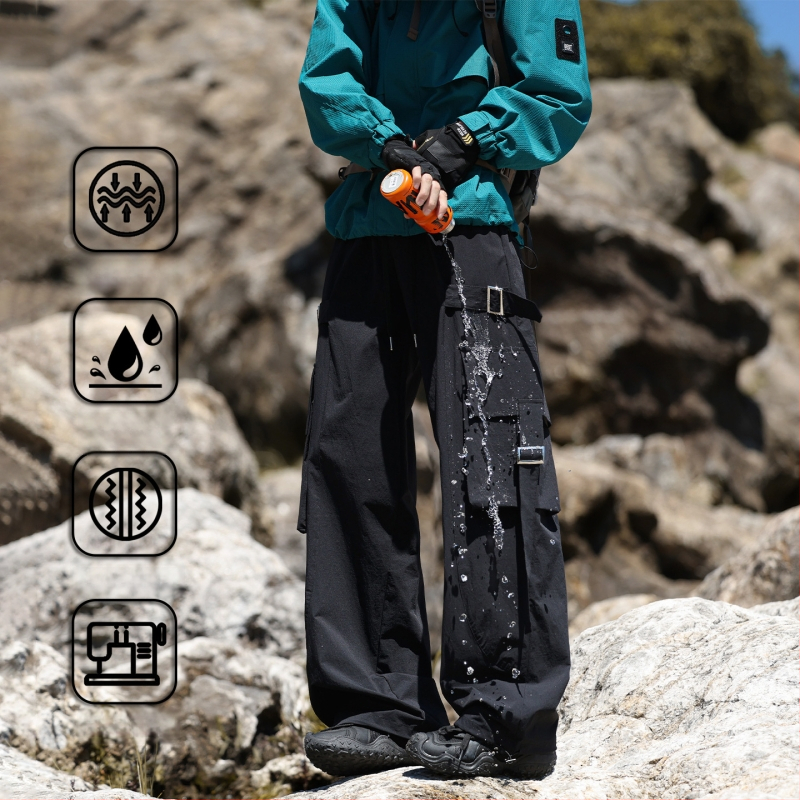 Traksidega teksad, laia lõikega, väga madal vöökoht, pikad püksid, keskmise paksusega, bambuskiud ja polüester