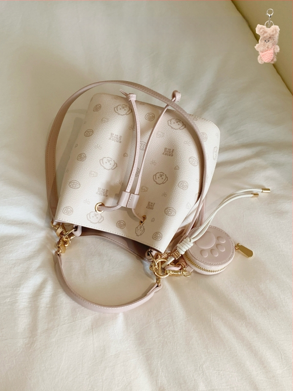 Vedrová taška s tromi popruhmi, unisex, vyšívaný materiál, vnútorné zipsové vrecko