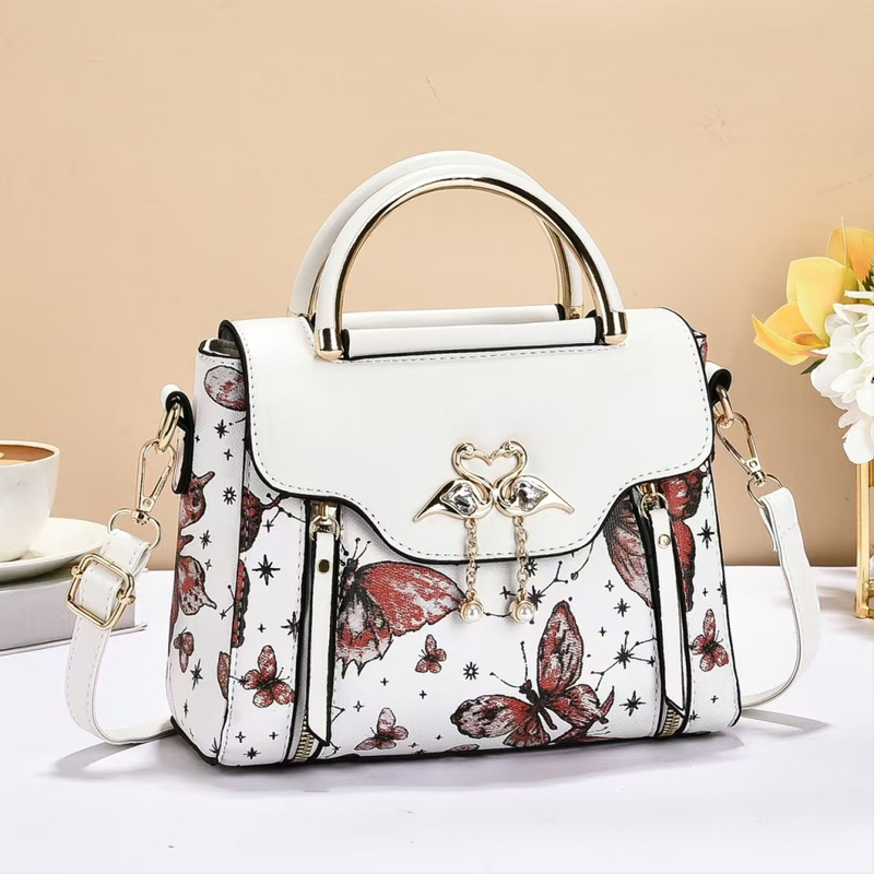 PU materjaliga kott | Linna minimalistlik stiil | Väike ruudukujuline kuju | Kaane sulgemine flapp-tyylis | Sisetaskud: varjatud tõmblukuga tasku, telefoni tasku, osakondade tasku