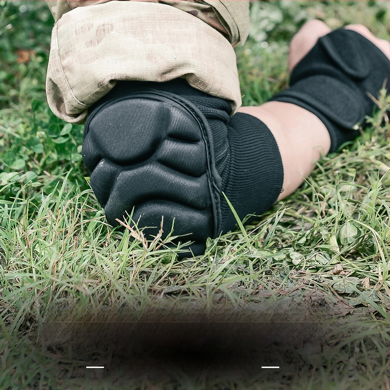 Sada chráničov kolien a lakťov na tréning – hrubšie polstrovanie, protišmykové, proti kolíziám, z polyesterového vlákna, pre mužov aj ženy