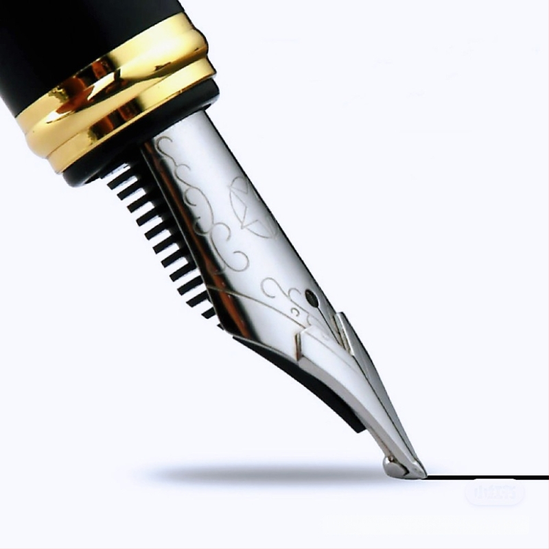 Tvrdý kaligrafický nib s kovovým plášťom, kovovou špičkou, v krabici