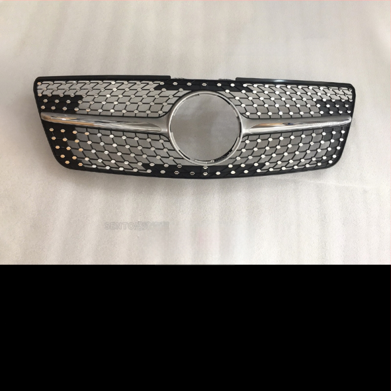 Mercedes ML W164 Gypsophila štýlová mriežka – ABS plast, vstup vzduchu mriežka, montáž na nárazník, hmotnosť 2.6 kg, 2005–2012
