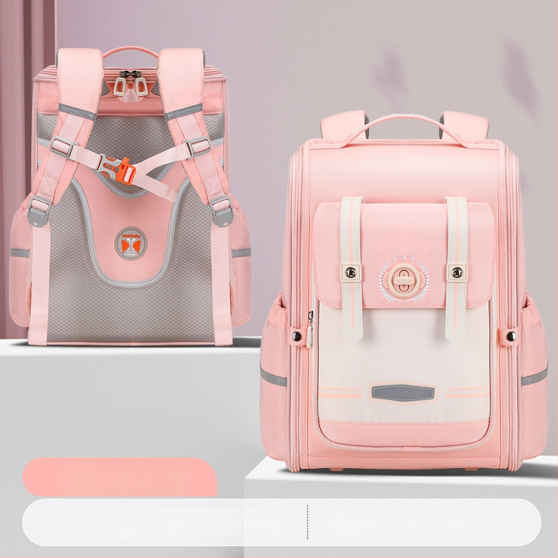 Unisex mokyklinė kuprinė 1–6 klasei, kvėpuojanti, itin lengva, išplėčiama, mažinanti apkrovą, atšvaitiniai elementai nakties saugumui; medžiaga: Oxford audinys; pamušalas: poliesteris; ergonomiška nugaros plokštė