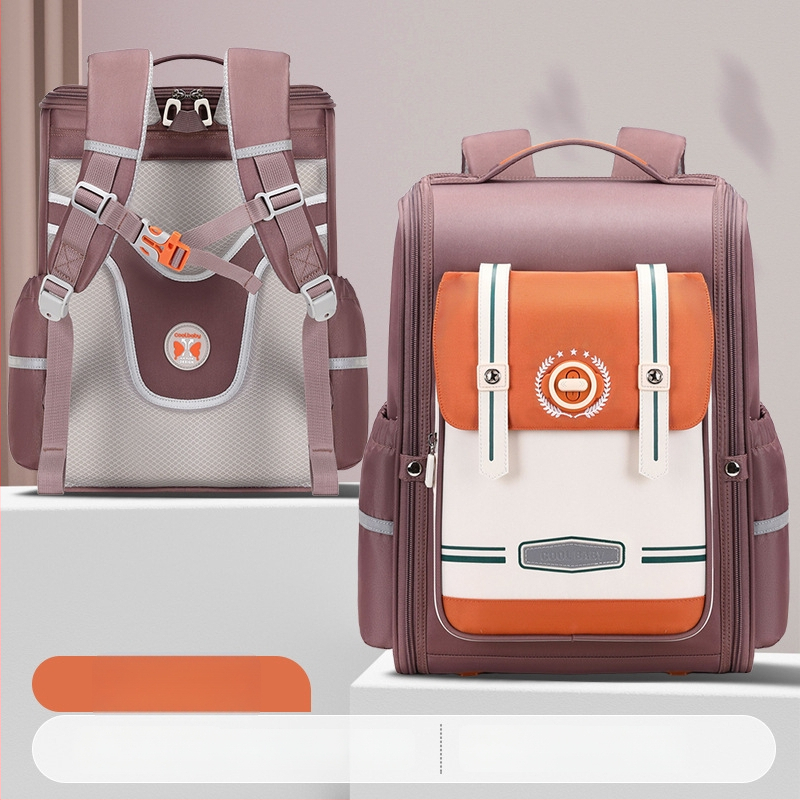 Unisex mokyklinė kuprinė 1–6 klasei, kvėpuojanti, itin lengva, išplėčiama, mažinanti apkrovą, atšvaitiniai elementai nakties saugumui; medžiaga: Oxford audinys; pamušalas: poliesteris; ergonomiška nugaros plokštė