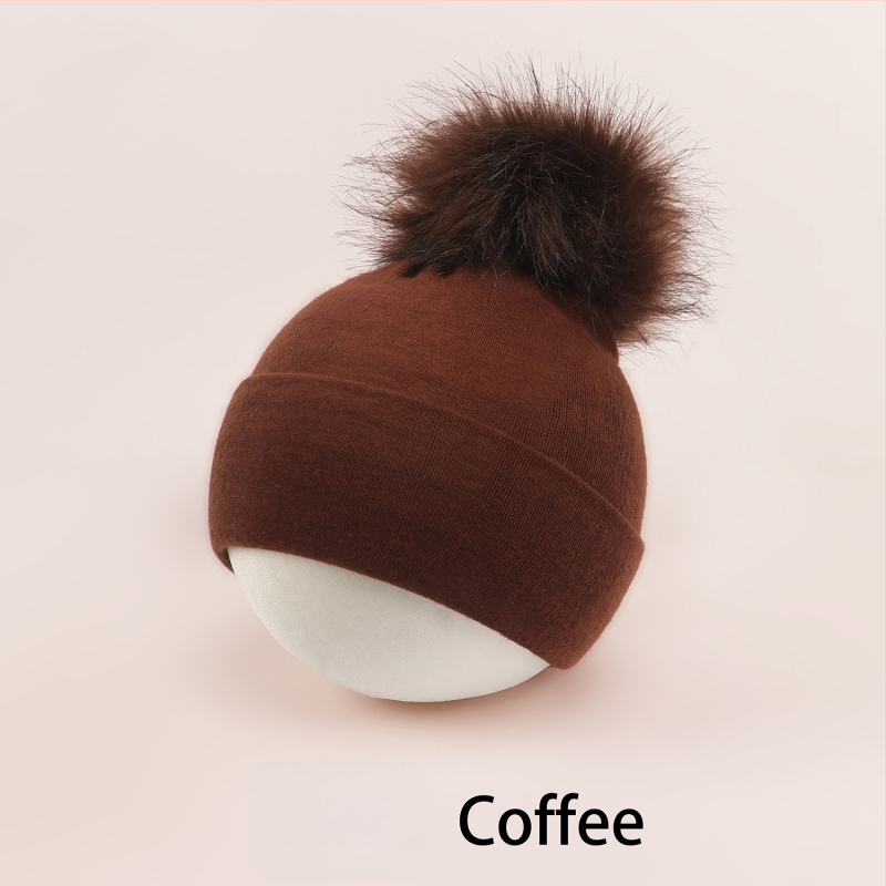 Pulórová čiapka pre deti s kupolovitou vrchnou časťou a okrajom na uši, teplá a vetruodolná, pre vek 0–2 rokov