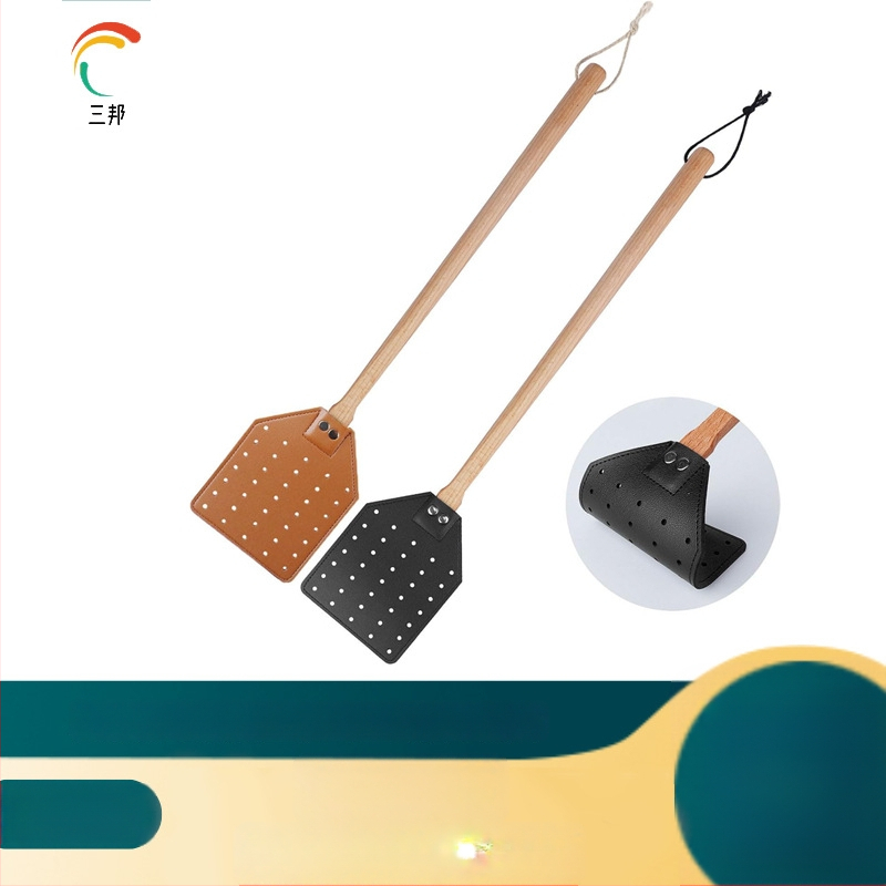 Kožený a drevený odpudzovač múch s predĺženou rukoväťou, odolný a prispôsobiteľný