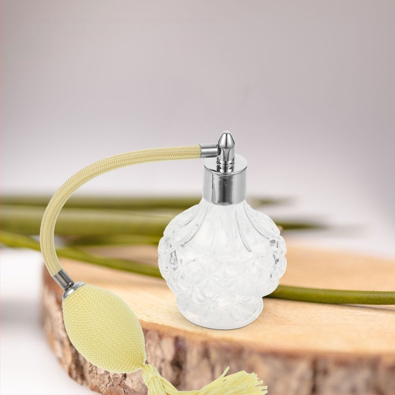 Znovu plniteľná sklenená fľaša na parfum s dlhou rozprašovačom, krištáľový povrch