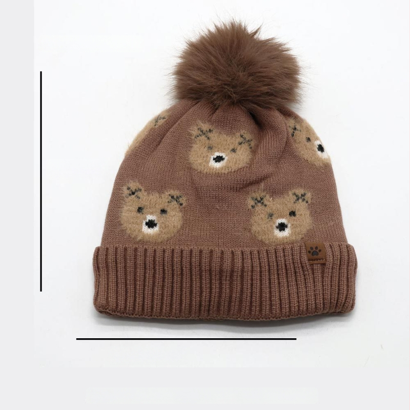 Pletená akrylová čiapka s medvedím pompomom, 100% akryl, okrúhly vrch, teplá a vetruodolná, zima